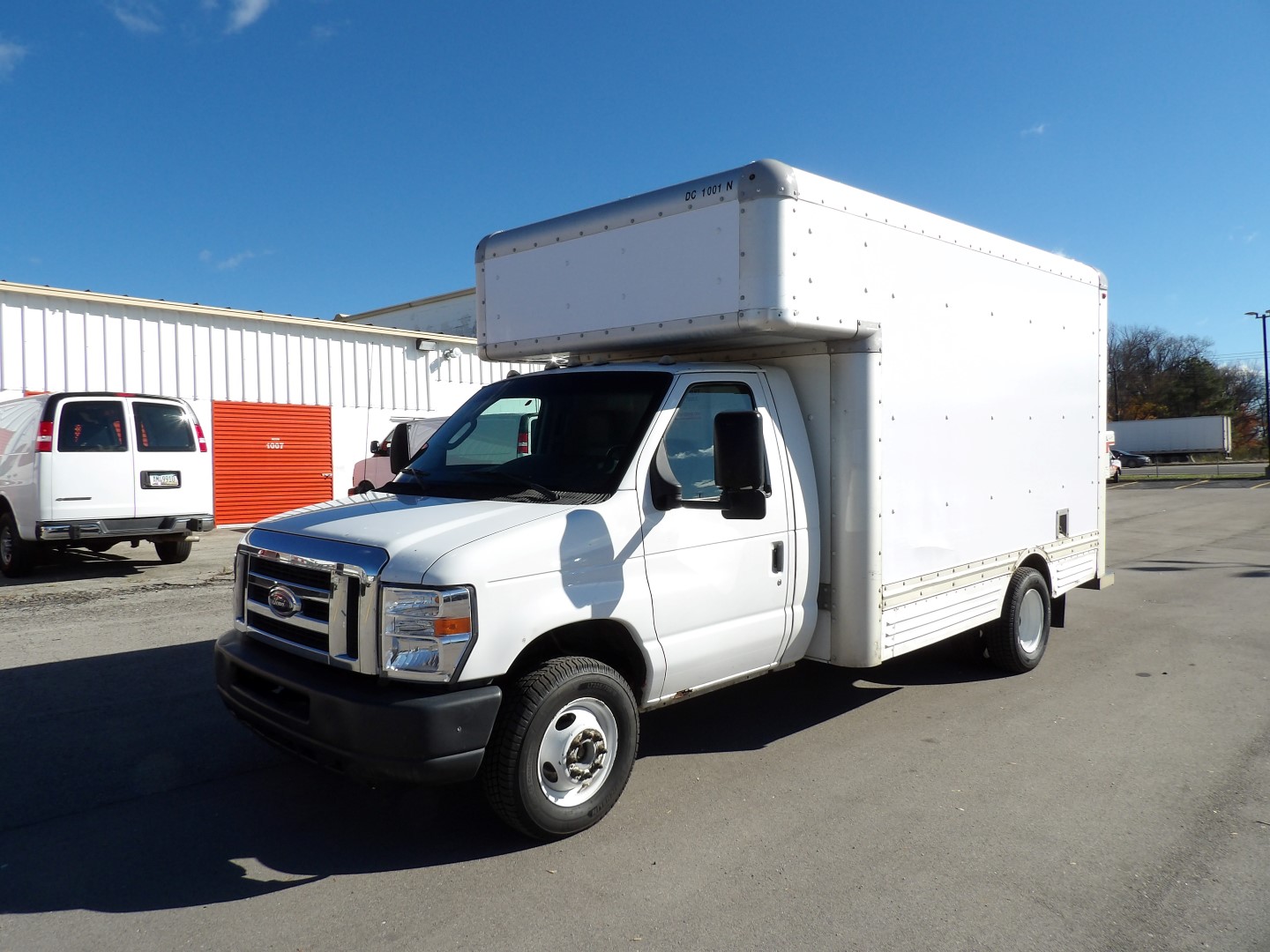 Used 2010 14 ' Box Truck for sale
