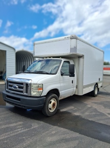 Used 2010 14 ' Box Truck for sale