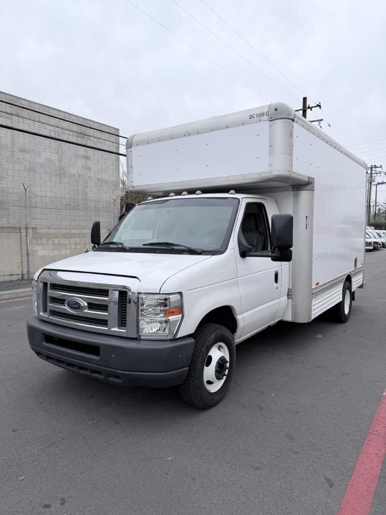 Used 2009 14 ' Box Truck for sale