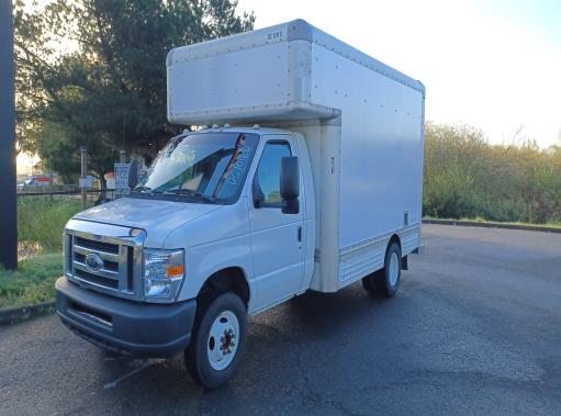 Used 2009 14 ' Box Truck for sale