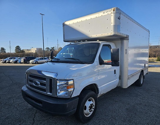 Used 2009 14 ' Box Truck for sale