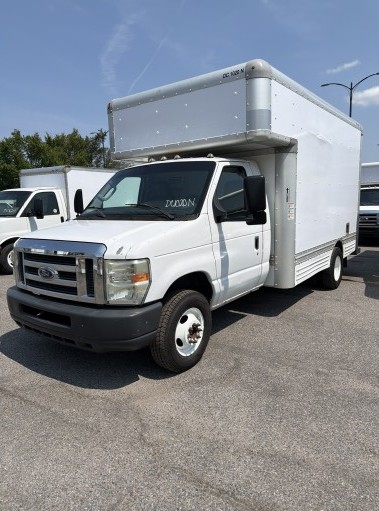 Used 2010 14 ' Box Truck for sale