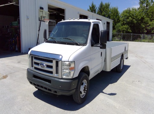 Used 2012 14 ' Box Truck for sale