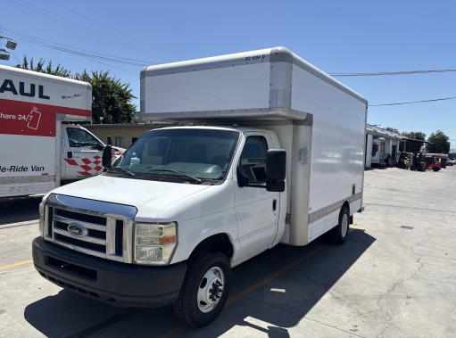 Used 2009 14 ' Box Truck for sale