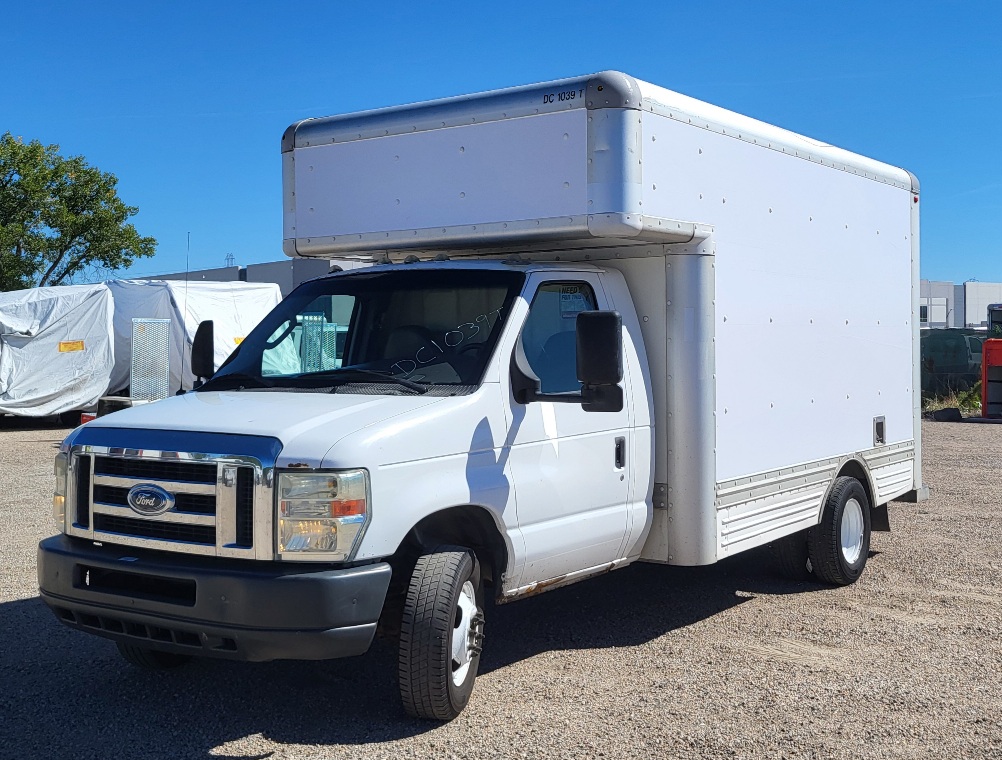 Used 2008 14 ' Box Truck for sale