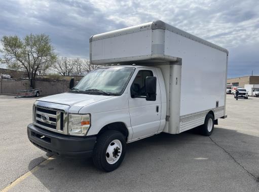 Used 2009 14 ' Box Truck for sale