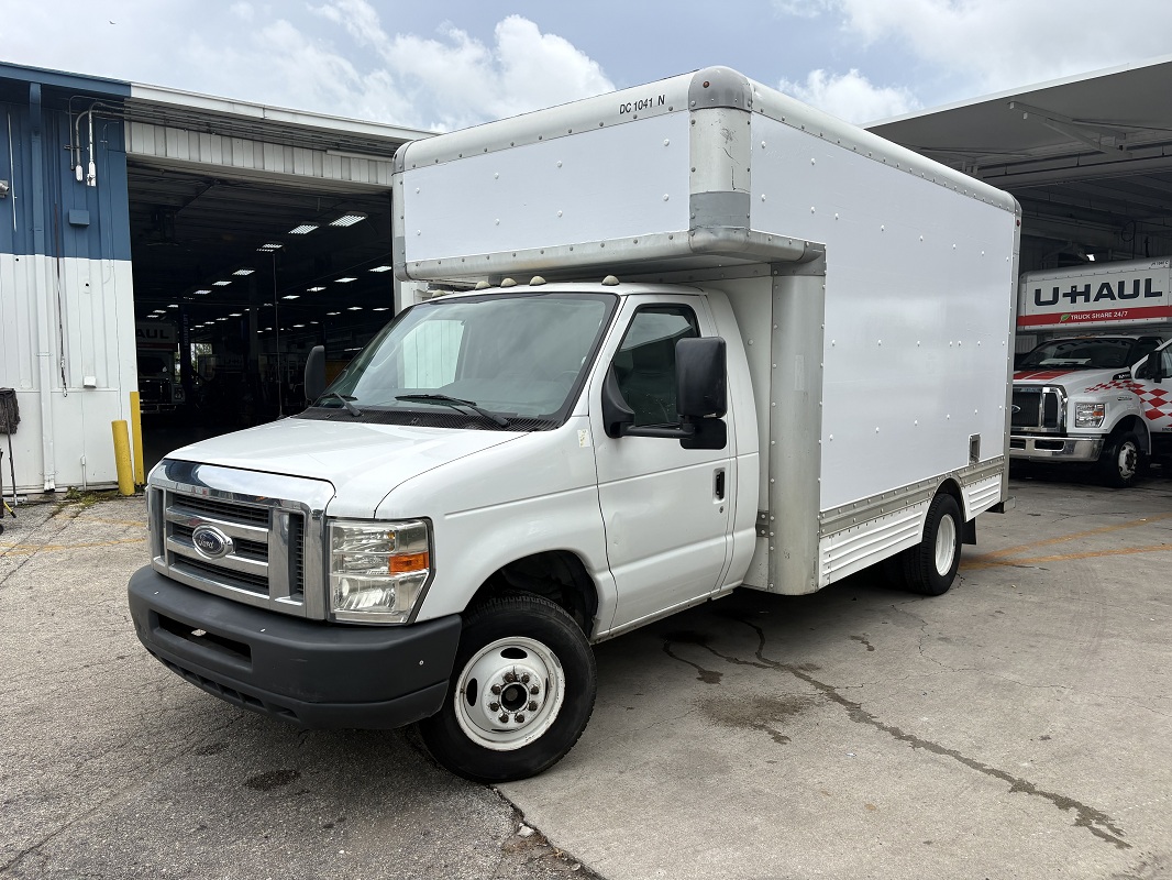Used 2010 14 ' Box Truck for sale