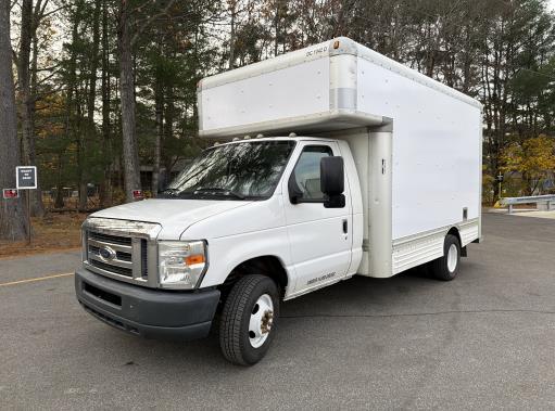 Used 2009 14 ' Box Truck for sale