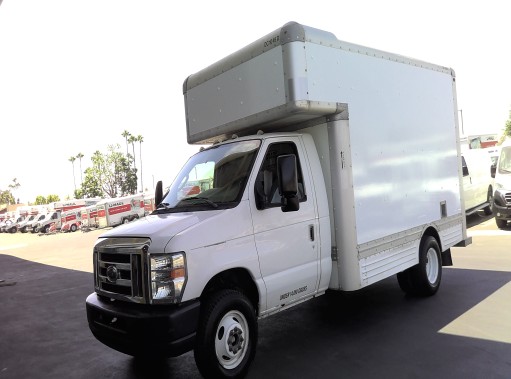 Used 2009 14 ' Box Truck for sale