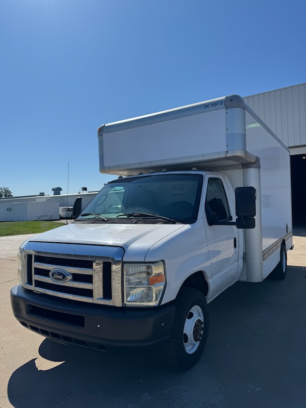 Used 2009 14 ' Box Truck for sale