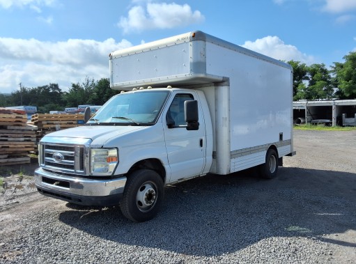 Used 2012 14 ' Box Truck for sale