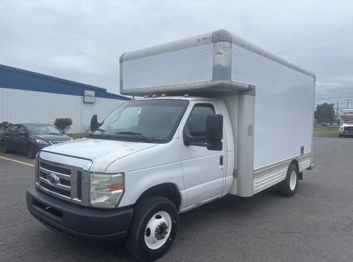 Used 2009 14 ' Box Truck for sale