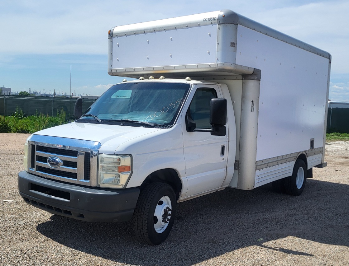 Used 2009 14 ' Box Truck for sale