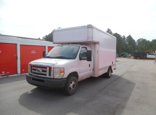 Used 2009 14 ' Box Truck for sale