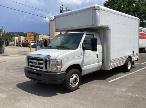 Used 2008 14 ' Box Truck for sale