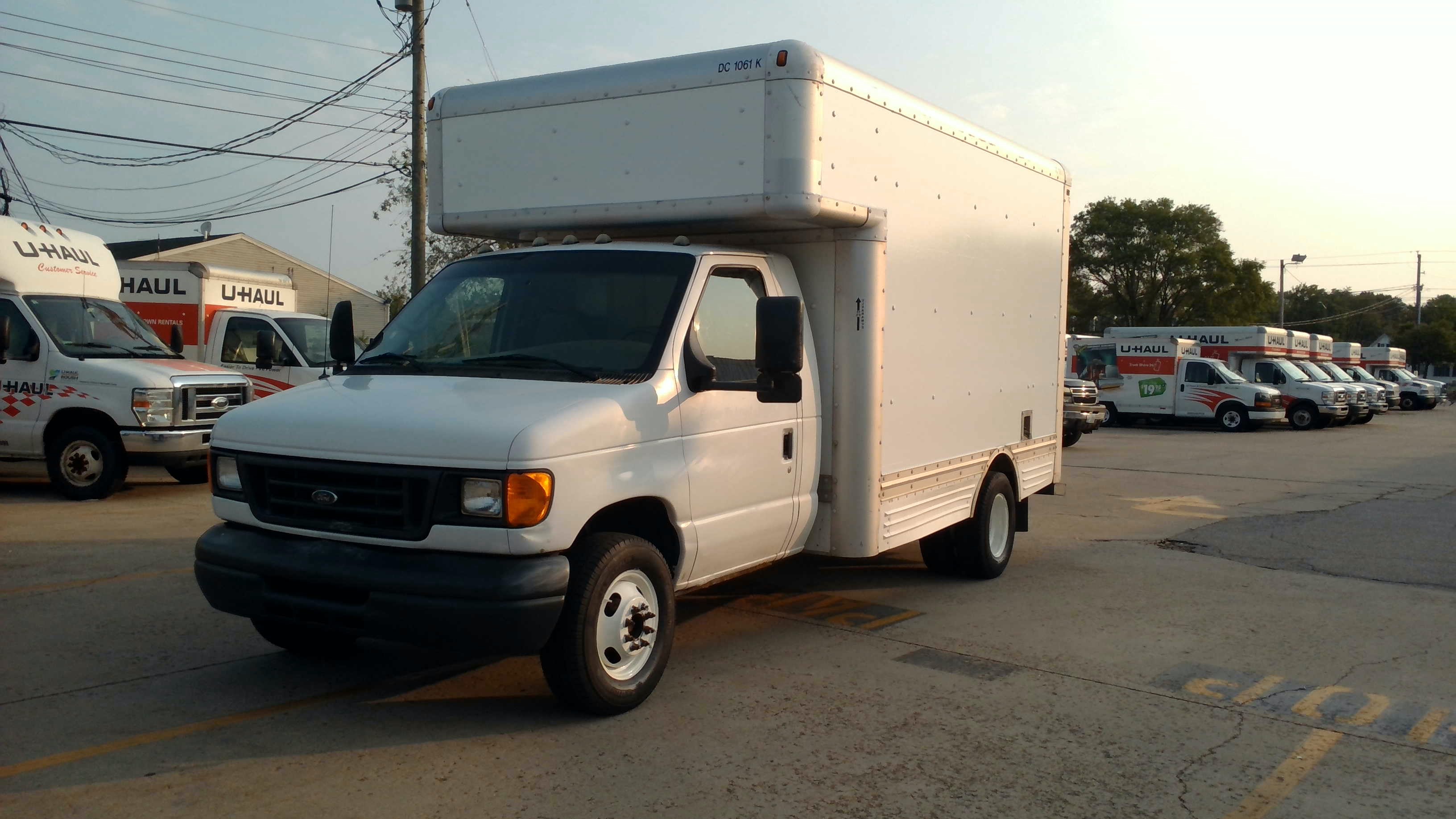 Used 2007 14 ' Box Truck for sale