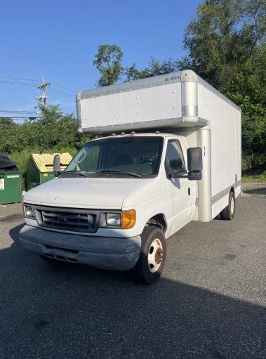 Used 2007 14 ' Box Truck for sale