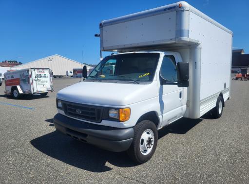 Used 2007 14 ' Box Truck for sale