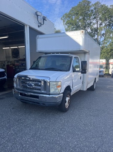 Used 2010 14 ' Box Truck for sale