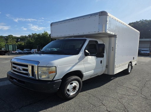 Used 2010 14 ' Box Truck for sale