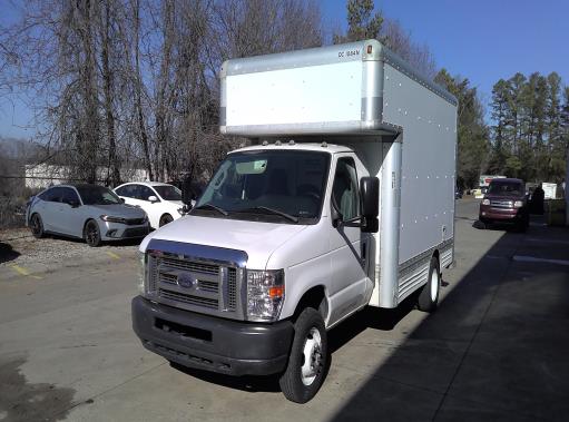 Used 2010 14 ' Box Truck for sale