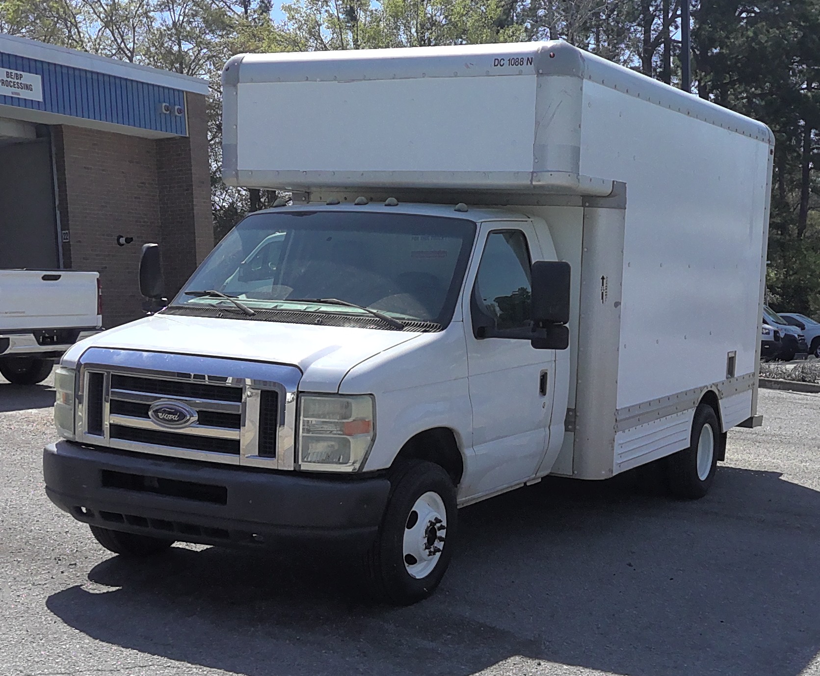Used 2010 14 ' Box Truck for sale