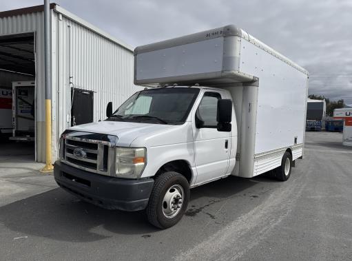 Used 2009 14 ' Box Truck for sale