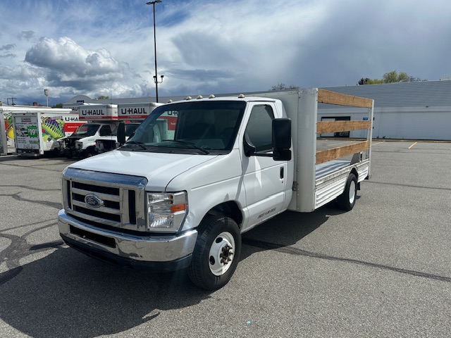 Used 2008 14 ' Box Truck for sale