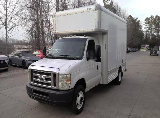Used 2009 14 ' Box Truck for sale