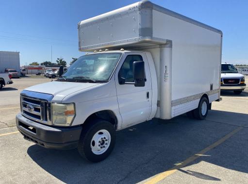 Used 2010 14 ' Box Truck for sale