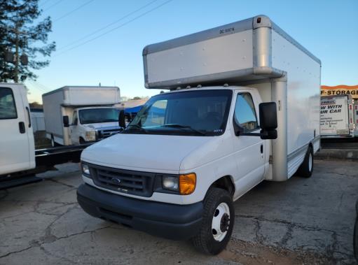 Used 2007 14 ' Box Truck for sale