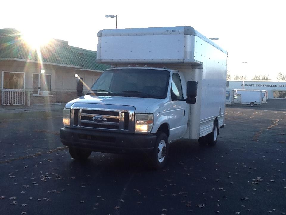 Used 2008 14 ' Box Truck for sale