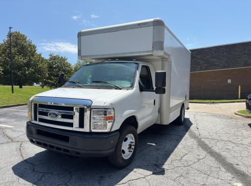 Used 2008 14 ' Box Truck for sale