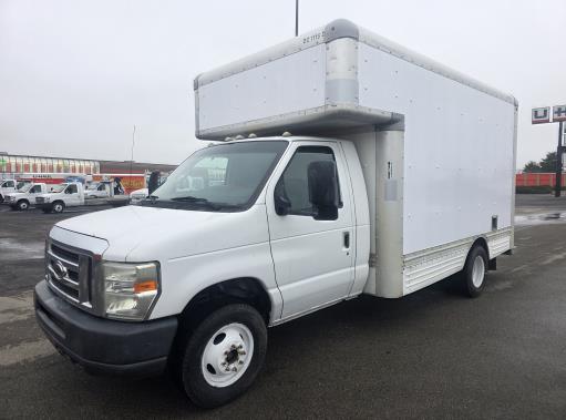 Used 2009 14 ' Box Truck for sale