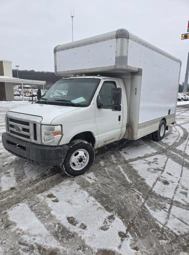 Used 2009 14 ' Box Truck for sale