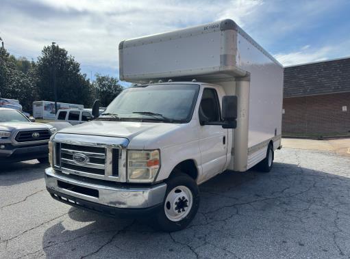Used 2009 14 ' Box Truck for sale