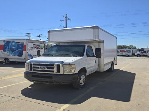 Used 2010 14 ' Box Truck for sale