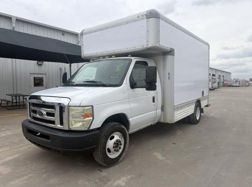 Used 2010 14 ' Box Truck for sale