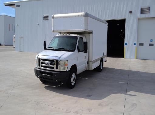 Used 2010 14 ' Box Truck for sale