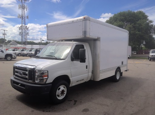 Used 2010 14 ' Box Truck for sale