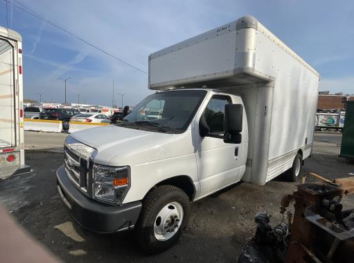 Used 2008 14 ' Box Truck for sale