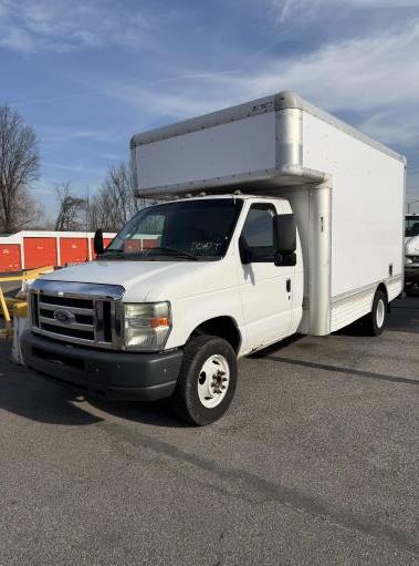 Used 2008 14 ' Box Truck for sale