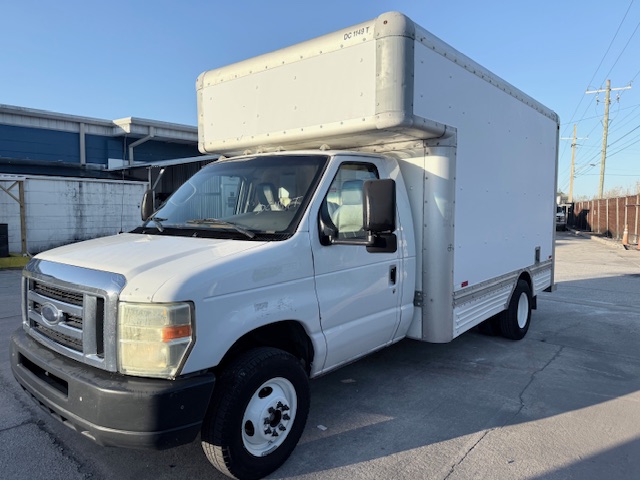 Used 2008 14 ' Box Truck for sale