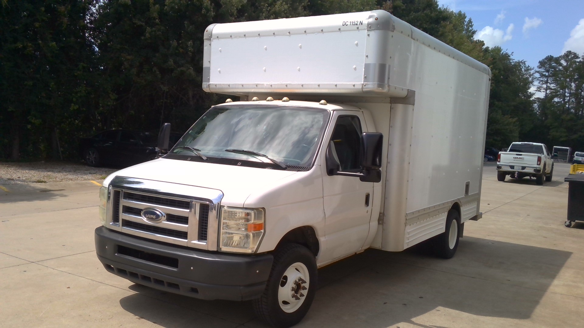 Used 2010 14 ' Box Truck for sale