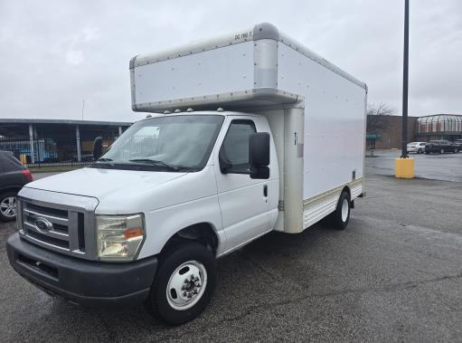 Used 2008 14 ' Box Truck for sale