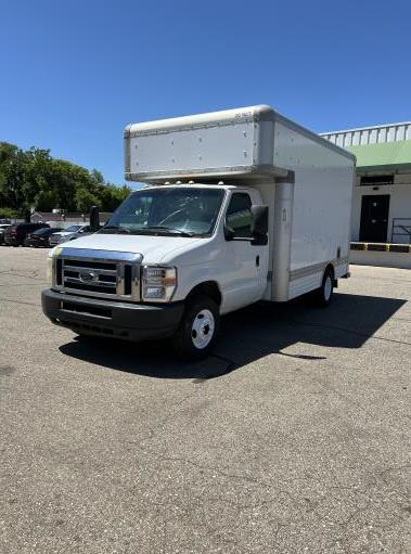 Used 2008 14 ' Box Truck for sale