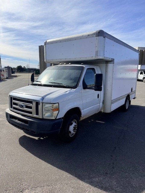 Used 2010 14 ' Box Truck for sale