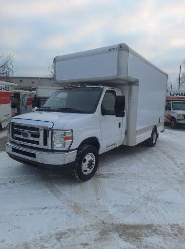 Used 2009 14 ' Box Truck for sale