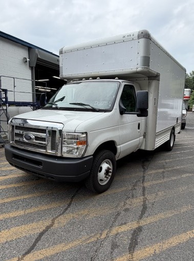 Used 2012 14 ' Box Truck for sale