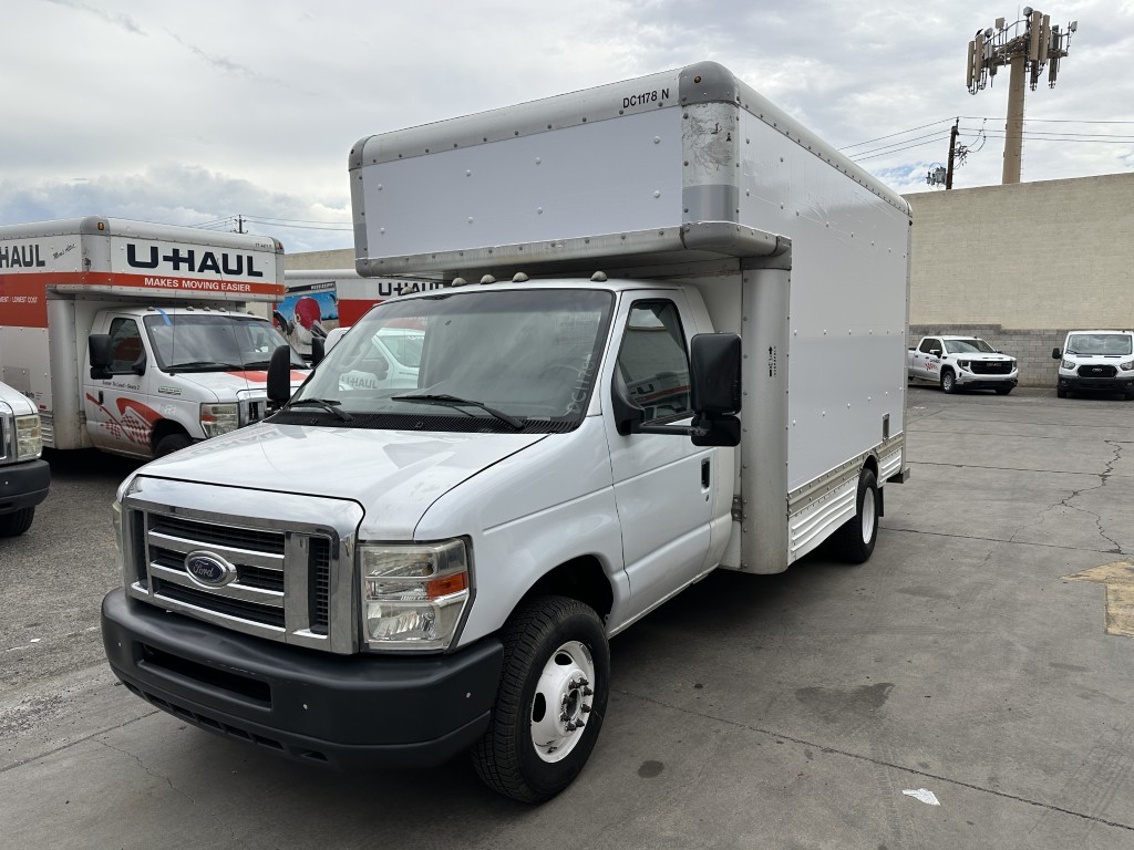 Used 2010 14 ' Box Truck for sale